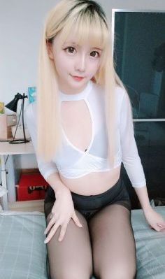 欧美扣扣头像女生高冷_短视频完整无删减版