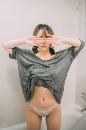 日韩精品成人色男色中国论坛_1080BD在线观看