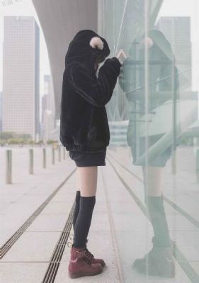 欧美头像情侣一左一右_剧情片神马在线观看