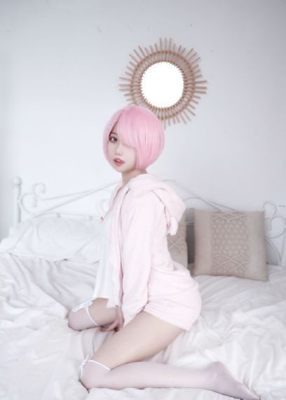 欧美正装金发美女图片_1080P迅雷电影在线