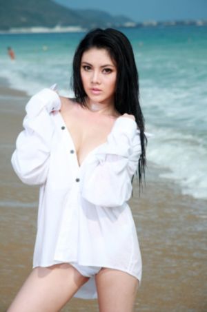 欧美顶级写真集视频_720迅雷电影在线