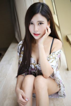 免费吃奶摸下激烈视频_蓝光全集免费播放