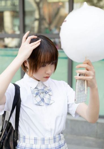 欧美美女头像短发_乱人伦精品视频在线观看