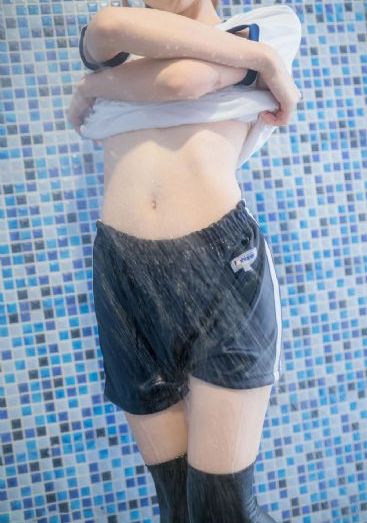 欧美60老妇人另类_720电影免费在线