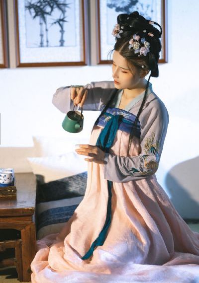 国产妇女aaaaaa免费视频_日韩在线播放专区