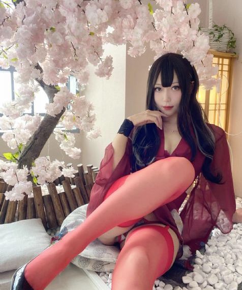 一个人看aaaa免费中文_未删减完整版