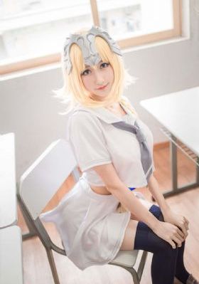欧美极品主妇的诱惑_4K电影完整版在线观看
